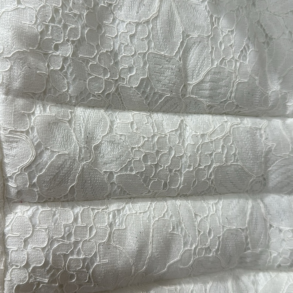 Chicos white lace puffer jacket with hood size 3 - Picture 5 of 5